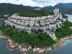 4 | 利嘉閣地產有限公司